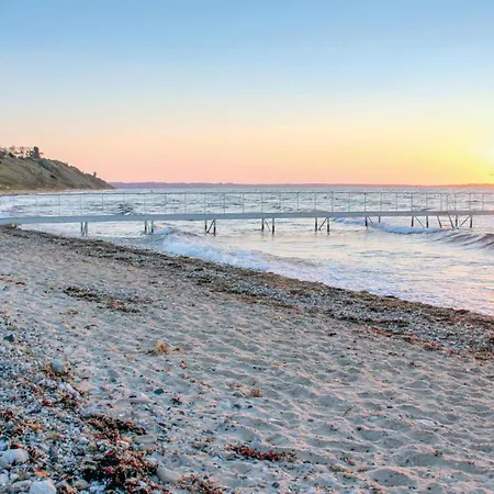 Prázdninový dům Four-bedroom In *