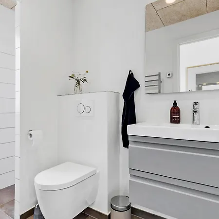 Prázdninový dům Four-bedroom In Knebel