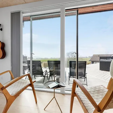 Casa de Férias Beautiful In With House Sea View