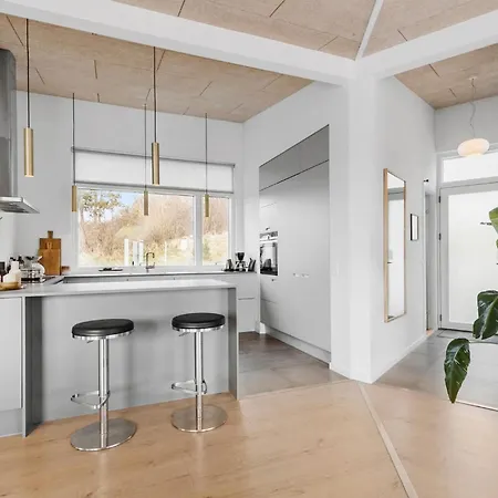 Four-bedroom In Knebel