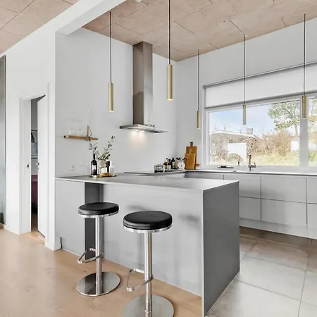 بيت للعطل Four-bedroom In *