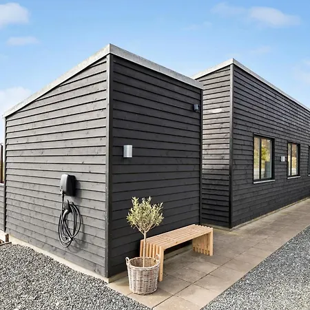 Beautiful In With House Sea View