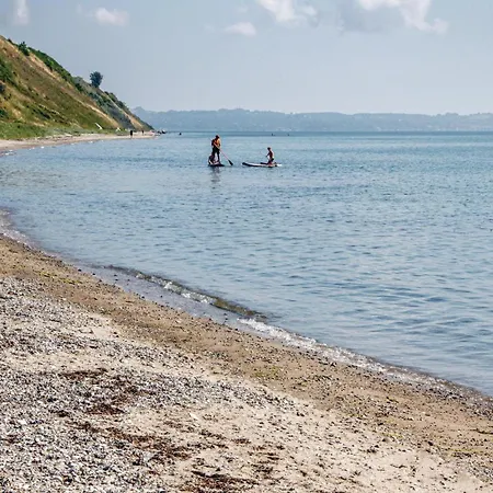 Prázdninový dům Four-bedroom In Knebel